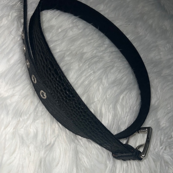 Michael Kors Leather Belt - Picture 4 of 12